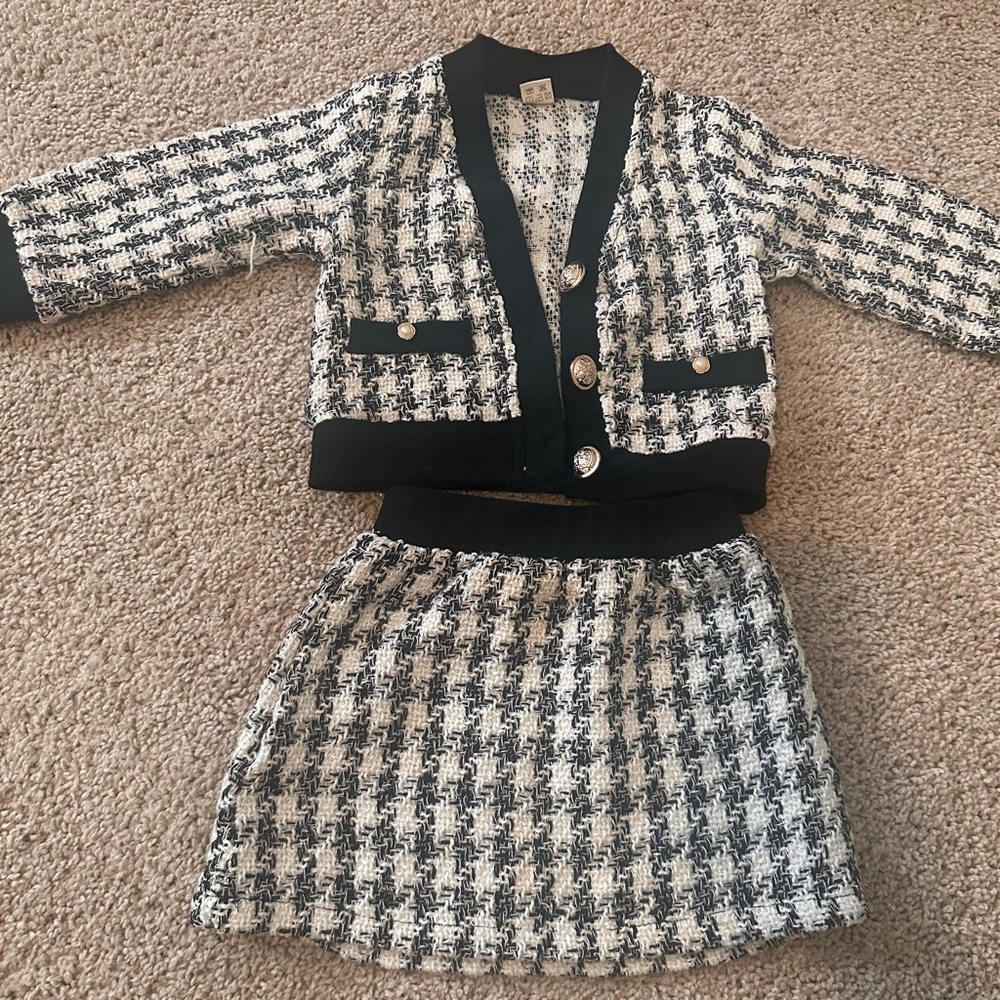 Chic Black and White Houndstooth Set